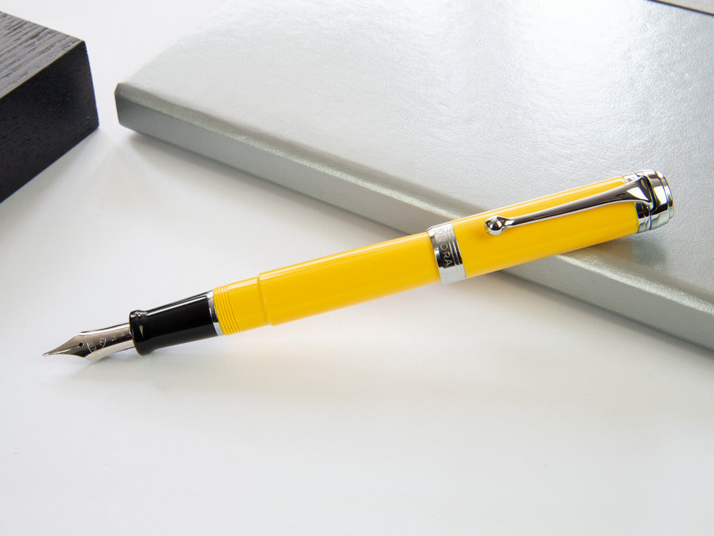 Stylo Plume Aurora Talentum Big en Résine Jaune et Chrome