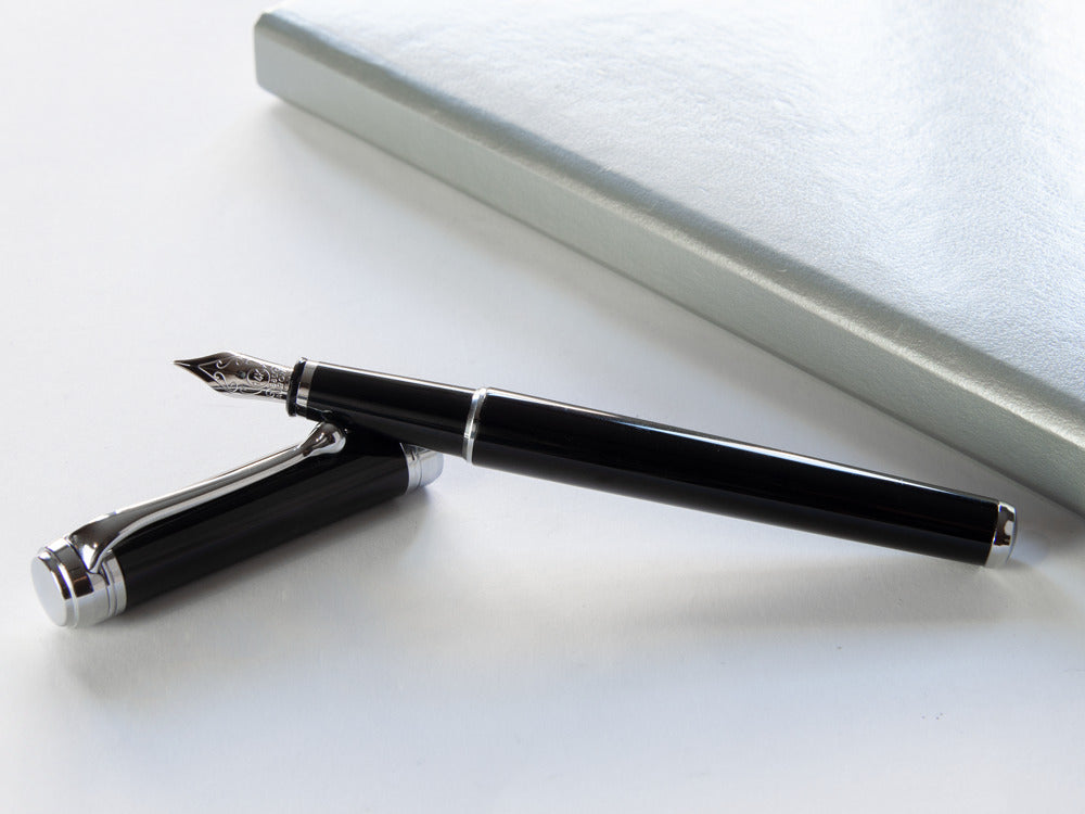 Stylo Plume Aurora Talentum Finesse - Résine Noire - D13N