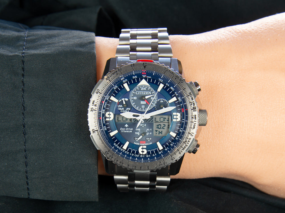 Montre à Quartz Citizen Radio Controlled, Eco Drive, Bleu, 20 atm, JY8100-80L