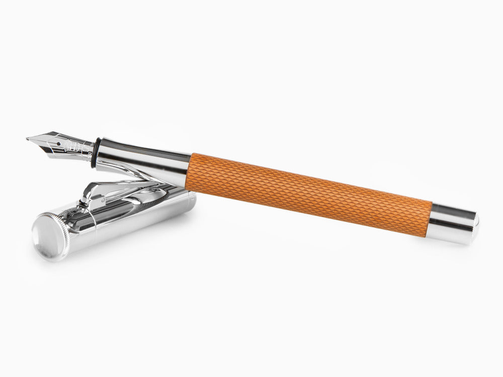 Stylo Plume Graf von Faber-Castell Guilloche, Resine précieuse, Cognac