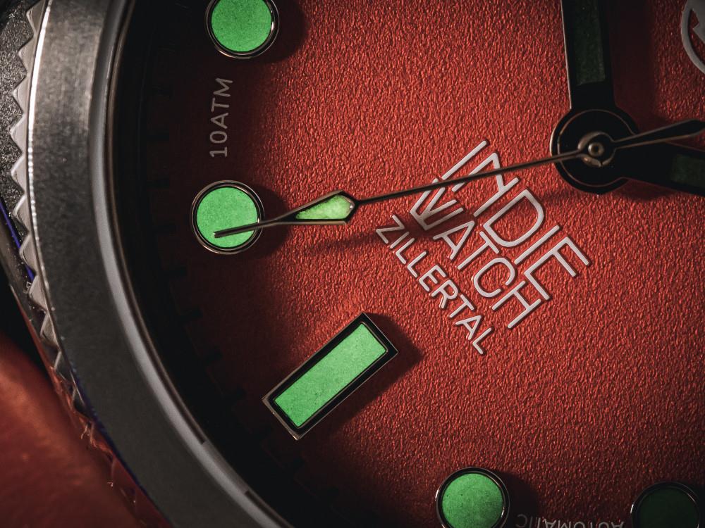 Montre Automatique Indie Watch Zillertal, Rouge, 40 mm, 163T