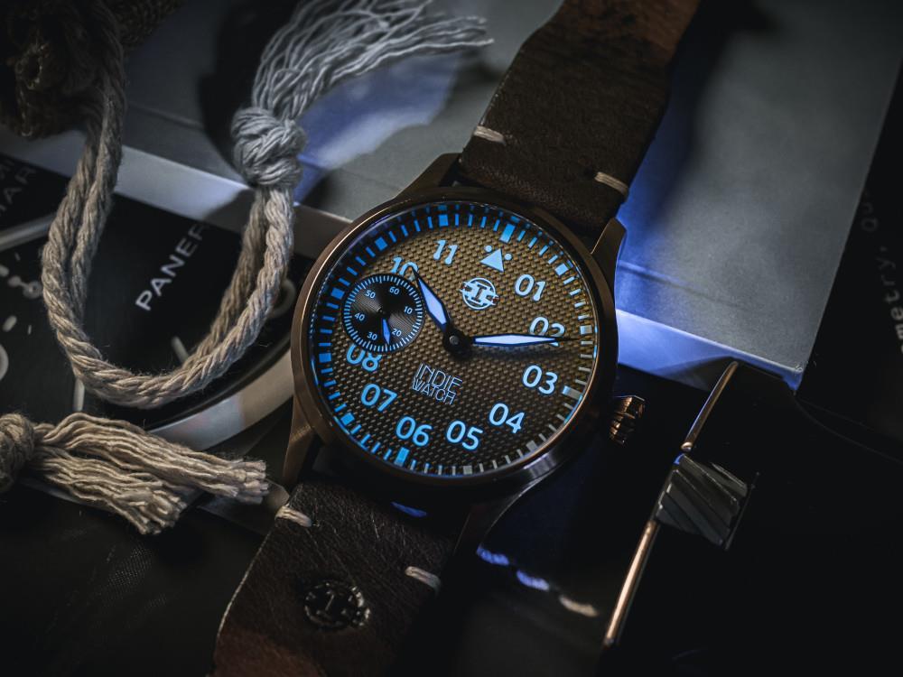 Montre Automatique Indie Watch Swell, PVD Bronze, Jaune, 42 mm, 257BB