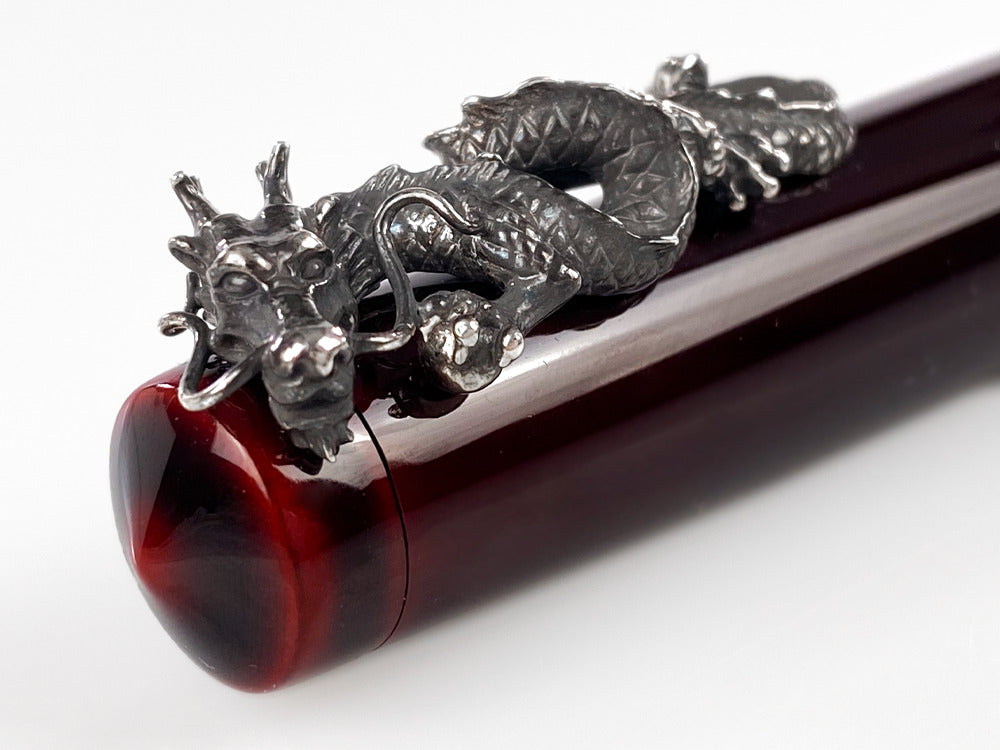Nakaya Dragon Stopper, Argent