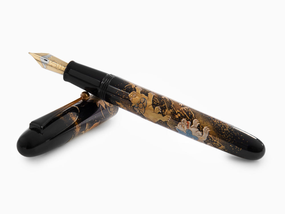 Stylo Plume Namiki Yukari Royale Lioness and cubs, Laque Urushi, Or