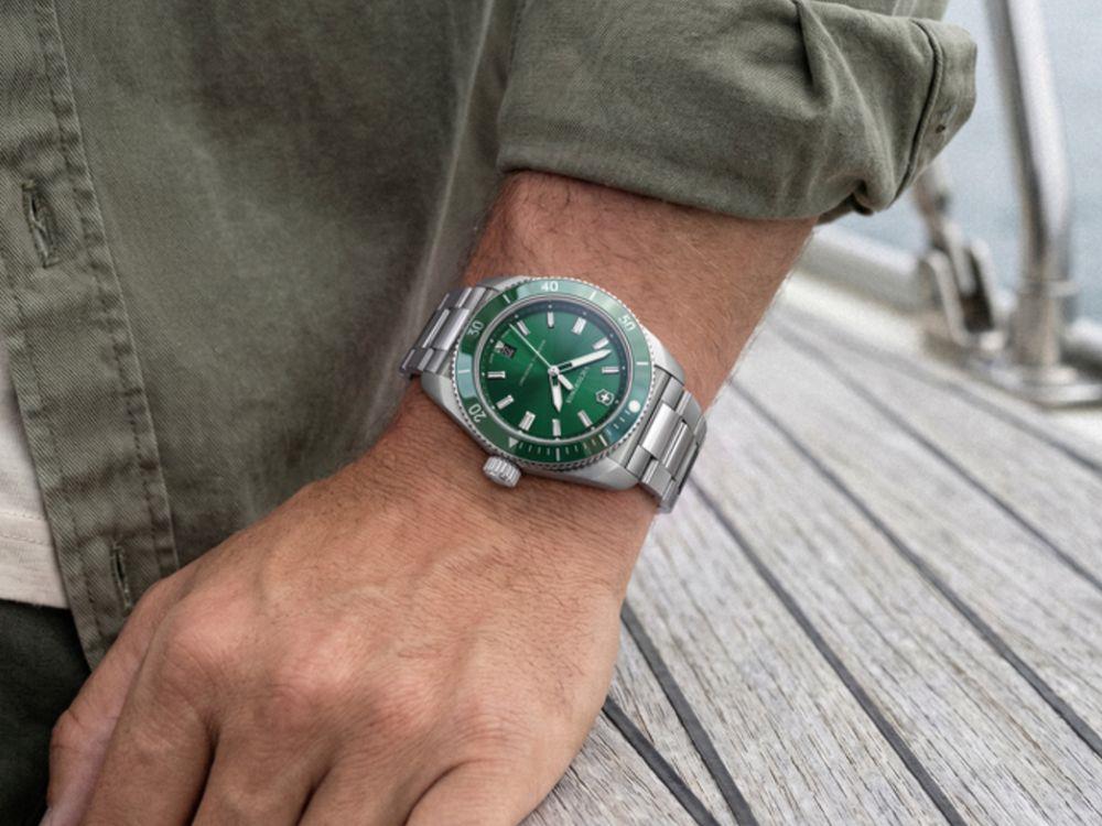 Montre à Quartz Victorinox Maverick, Acier Inoxydable 316L, Vert, 39 mm, V242096