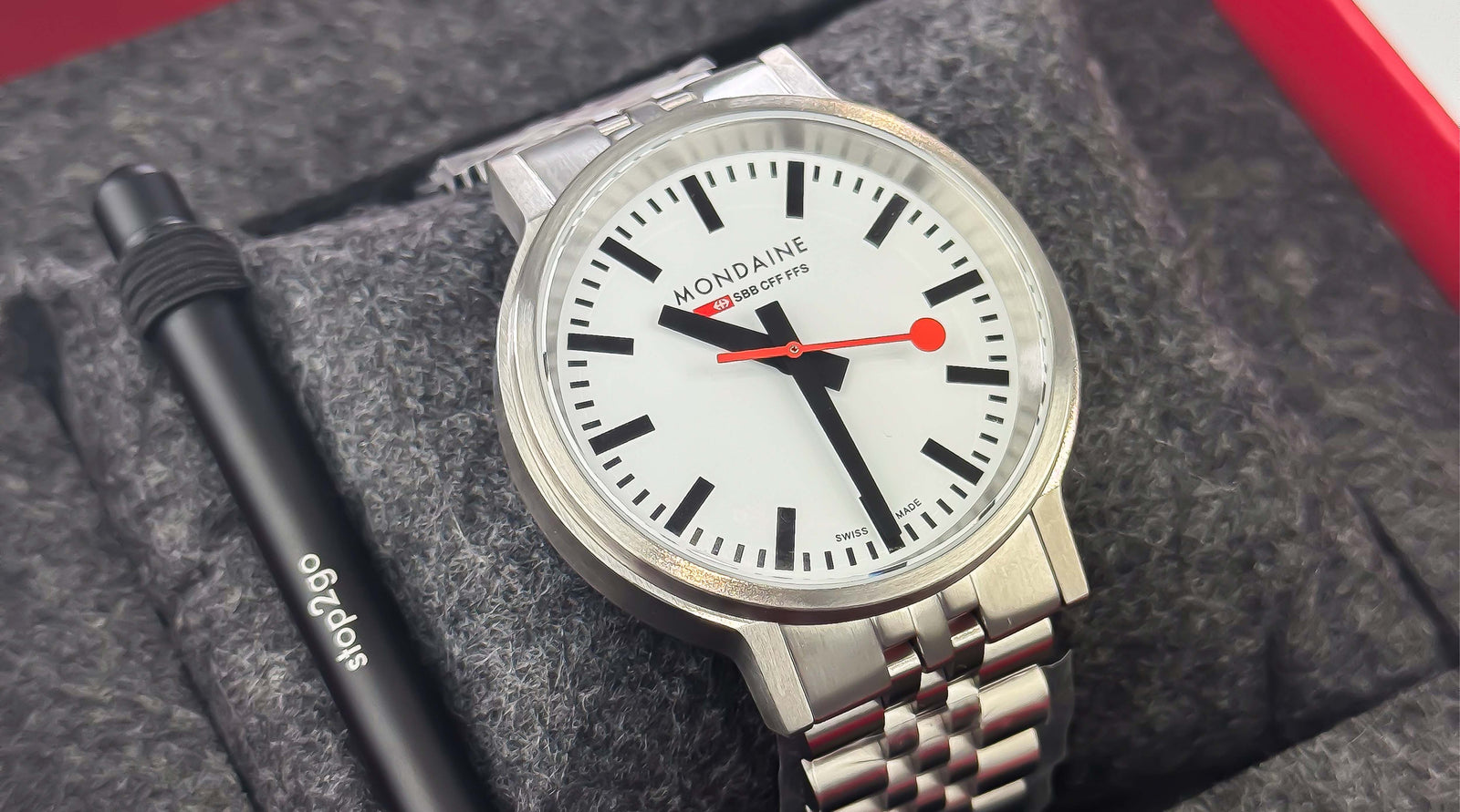 Comment régler l’heure de la montre Mondaine Stop2Go