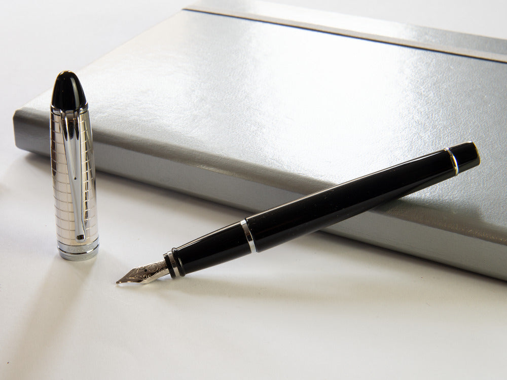 Stylo Plume Aurora Ipsilon Quadra, Résine, Noir, Argent, B14CQN