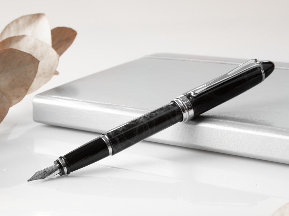 Stylo Plume Aurora Ipsilon, Résine gris, Attributs chromés, b13CG