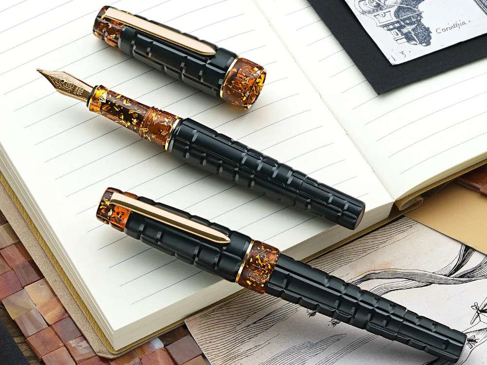 Stylo Plume Benu Tessera Black Amber, Plaqué or, 25.2.33.6.0