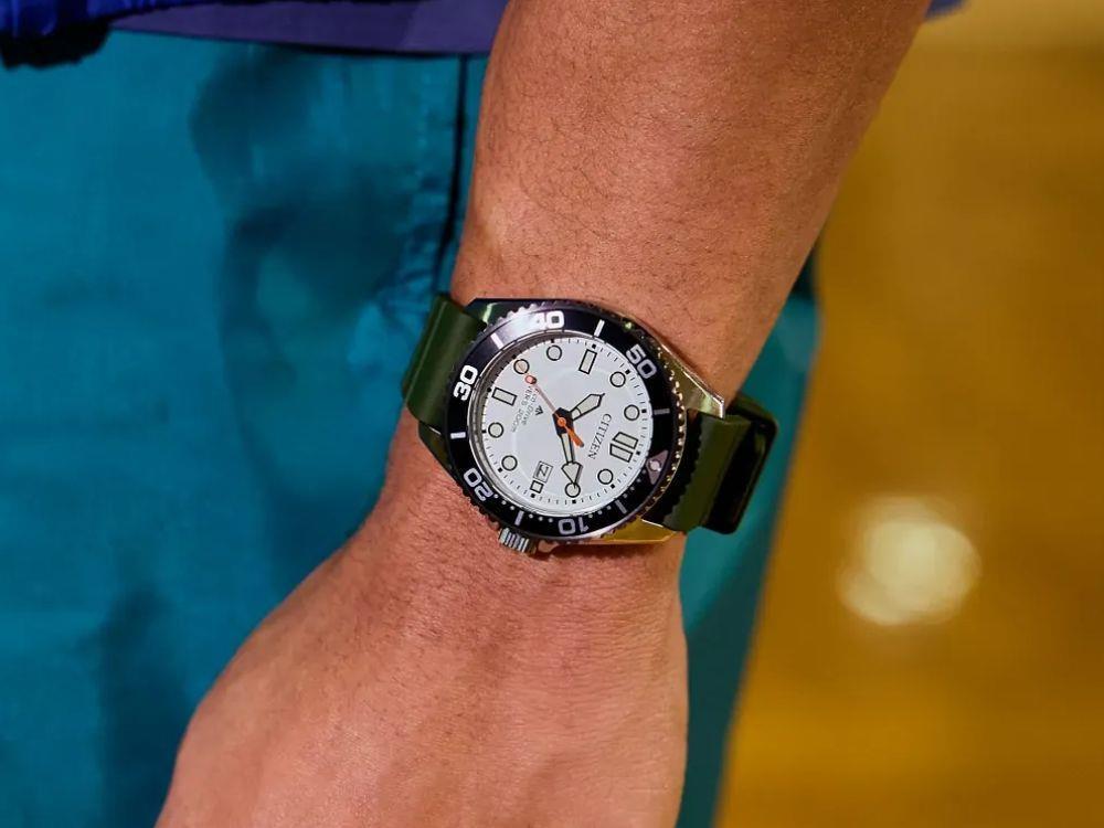 Montre à Quartz Citizen Promaster, 40.5 mm, Blanc, 20 atm, BN0265-00A