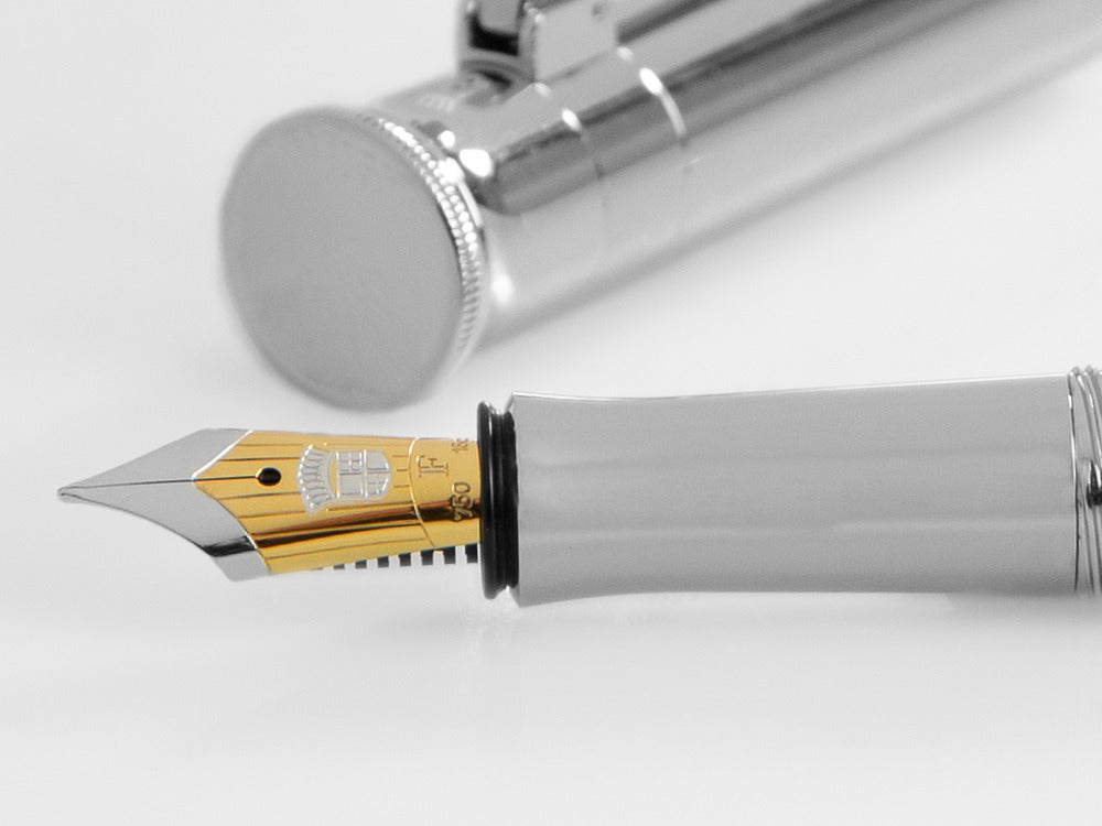 Stylo Plume Graf von Faber-Castell Classic, Attributs platine