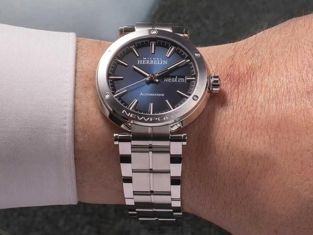 Montre Automatique Herbelin Newport, Bleu, 42 mm, Jour, 1768B15
