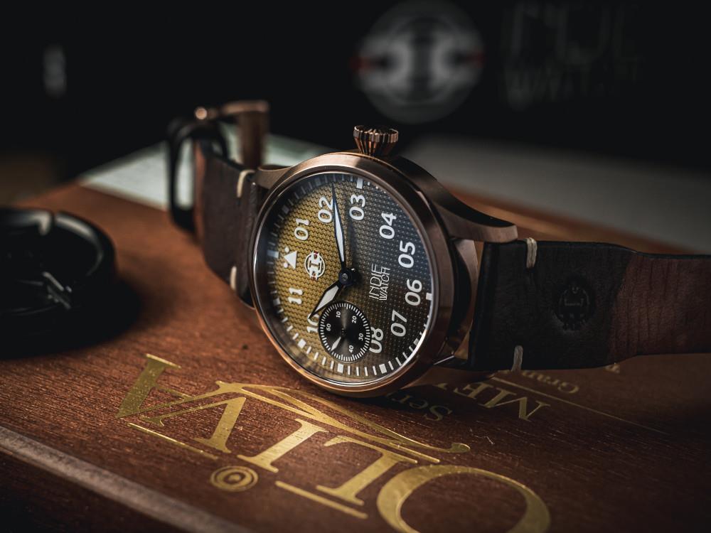 Montre Automatique Indie Watch Swell, PVD Bronze, Jaune, 42 mm, 257BB