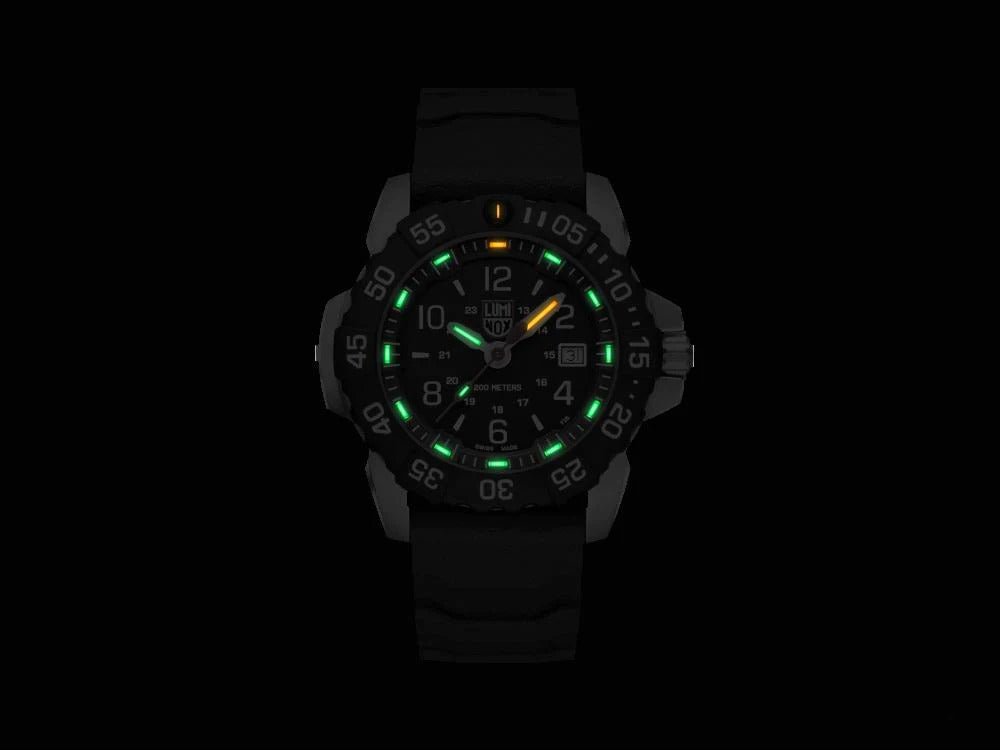 Montre à Quartz Luminox Navy Seal Steel 3250 Time Date Series, XS.3251.CB