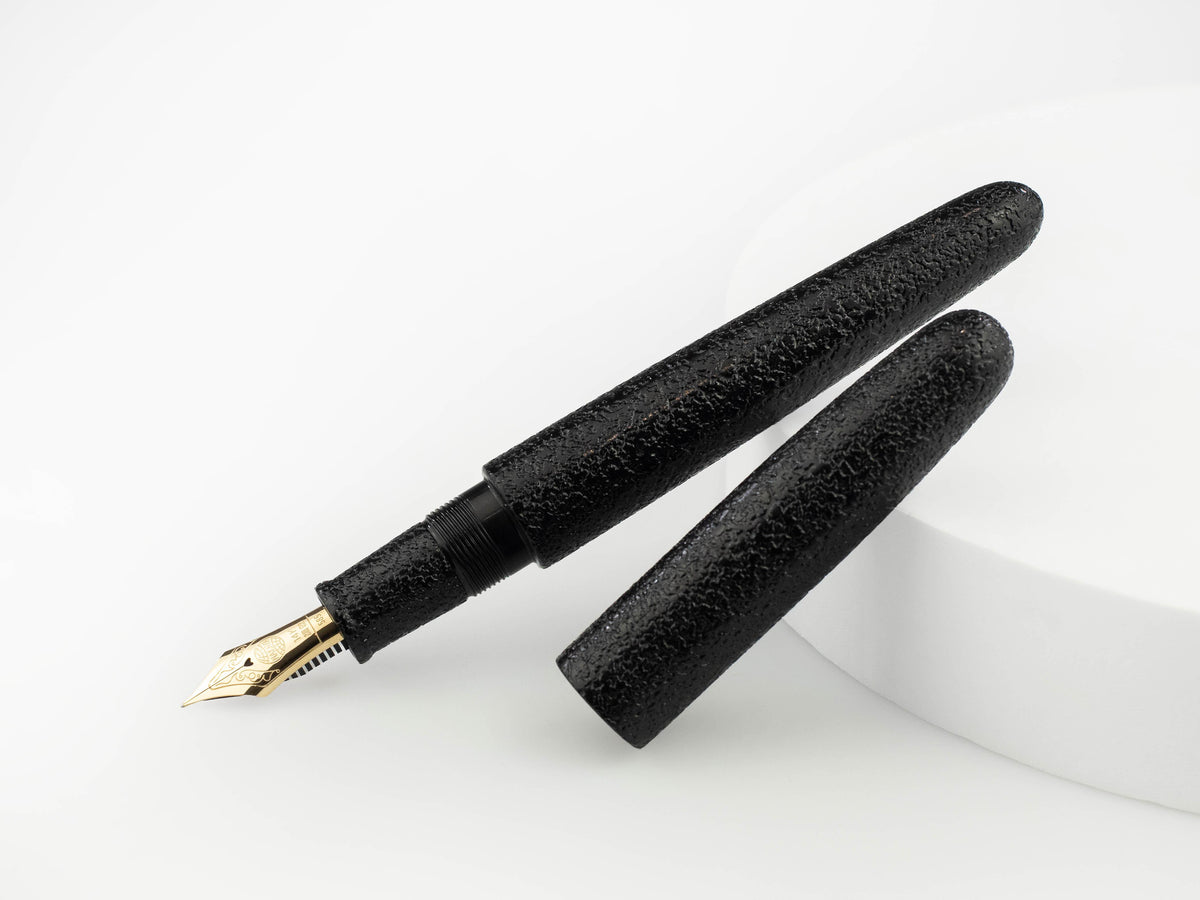 Stylo Plume Nakaya Cigar Portable, Kuro-Ishime, Ebonite, Or 14k