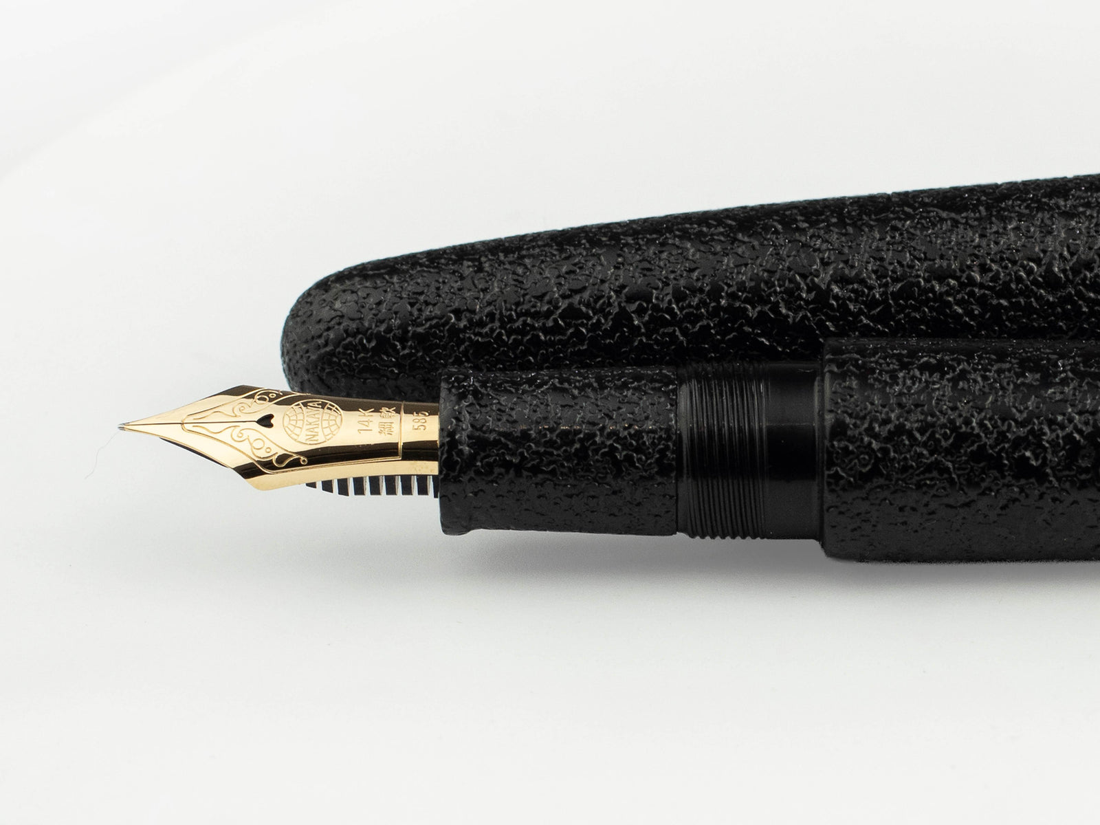 Stylo Plume Nakaya Cigar Portable, Kuro-Ishime, Ebonite, Or 14k