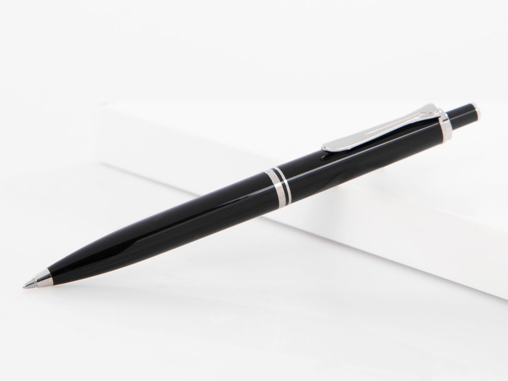 Stylo bille Pelikan K405, Résine Noire, Attributs argent, 926238