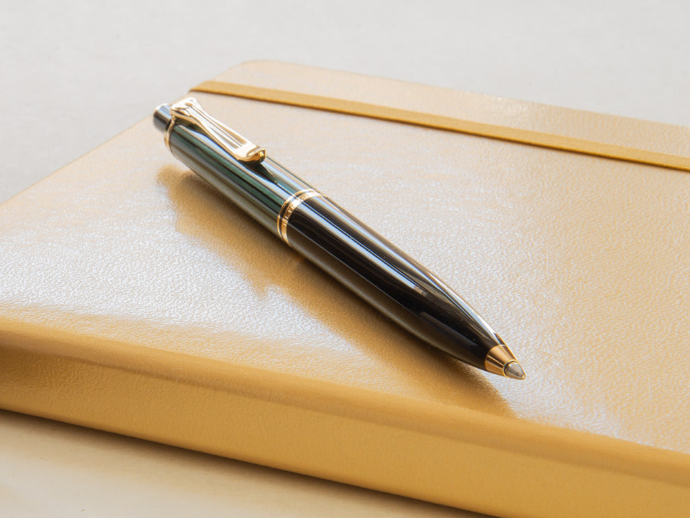 Stylo bille Pelikan K400, Noir et vert, Attributs or, 996835