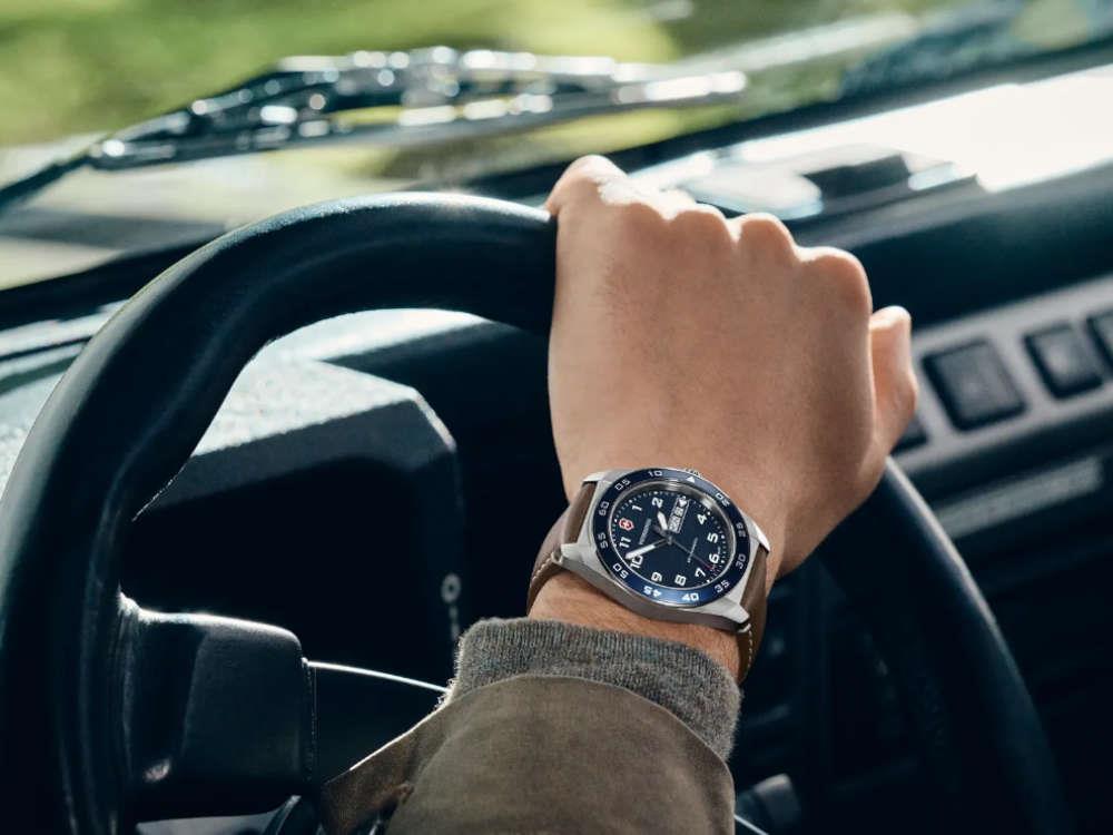 Montre à Quartz Victorinox Swiss Army, Acier Inoxydable, Bleu, 42 mm, V242040