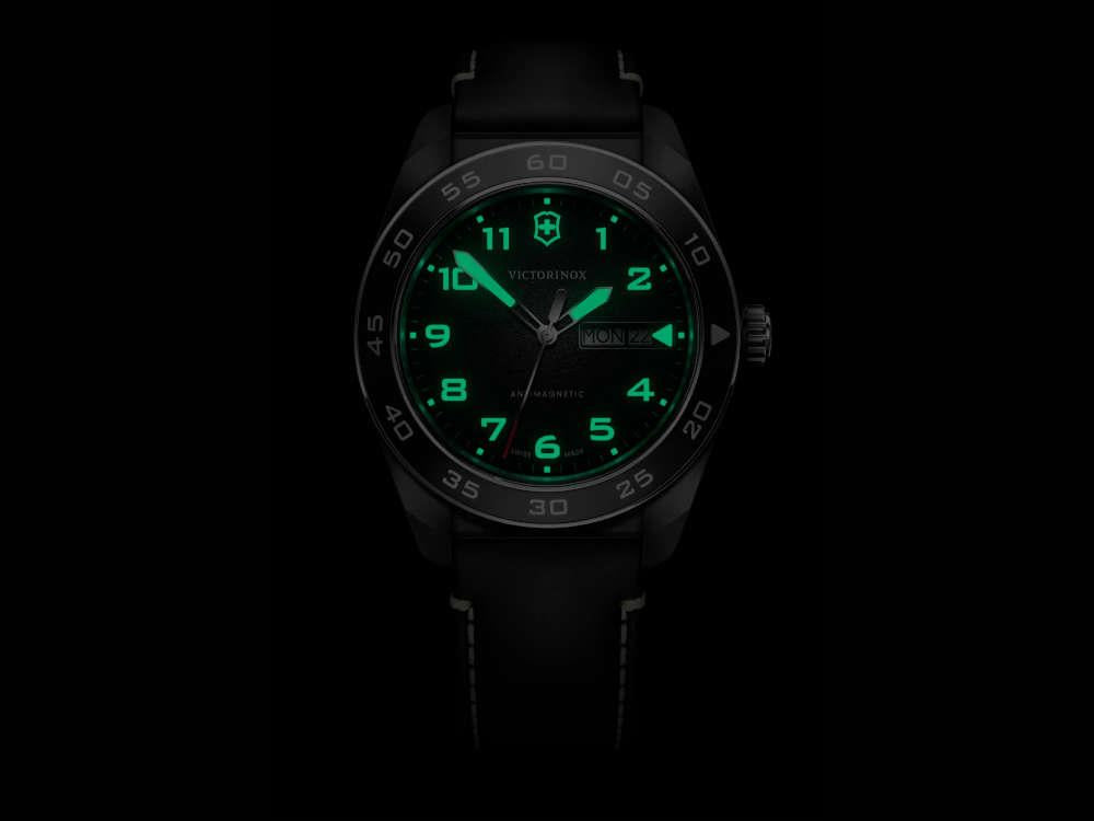 Montre à Quartz Victorinox Swiss Army, Acier Inoxydable, Noir, 42 mm, V242041