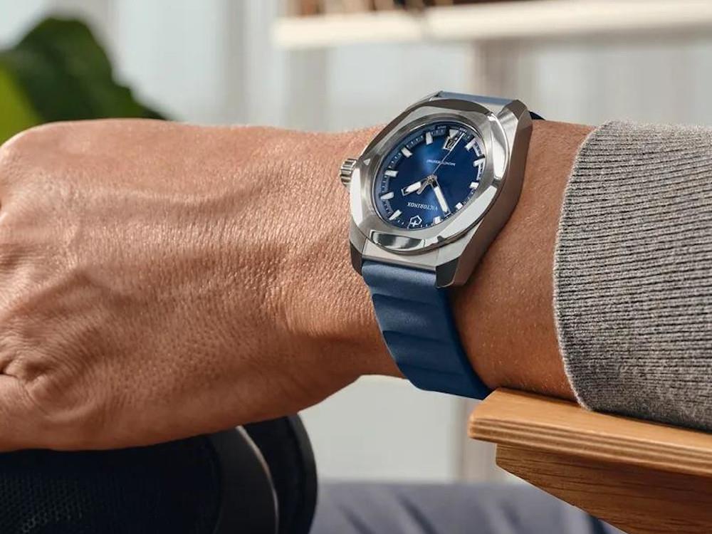 Montre à Quartz Victorinox I.N.O.X., Bleu, 41 mm, V242084