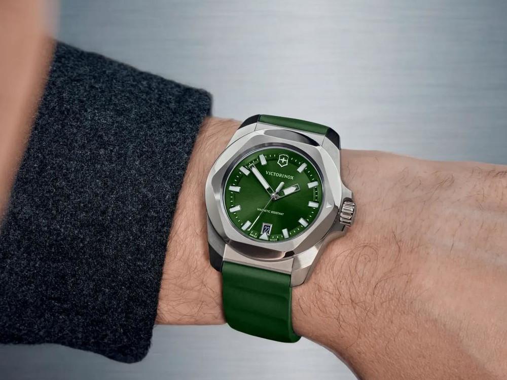 Montre à Quartz Victorinox I.N.O.X., Vert, 41 mm, V242085