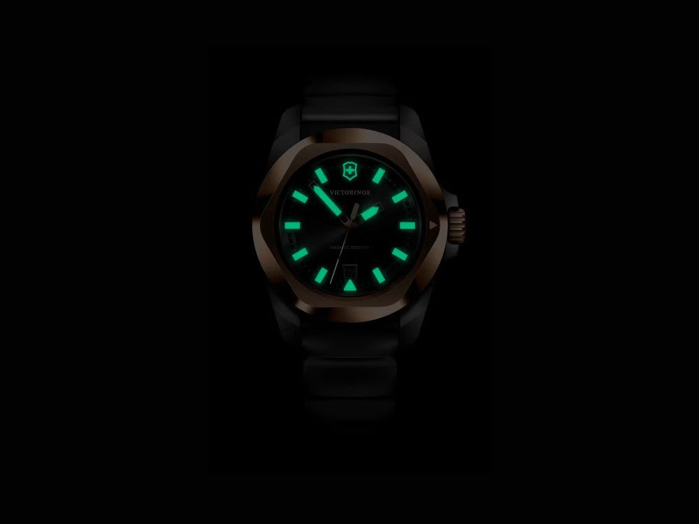 Montre à Quartz Victorinox I.N.O.X., Noir, 41 mm, V242087