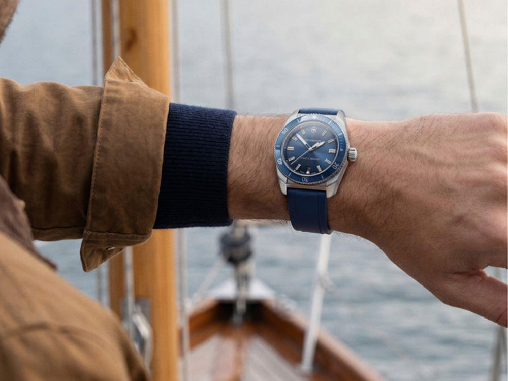 Montre à Quartz Victorinox Maverick, Acier Inoxydable 316L, Bleu, 39 mm, V242094