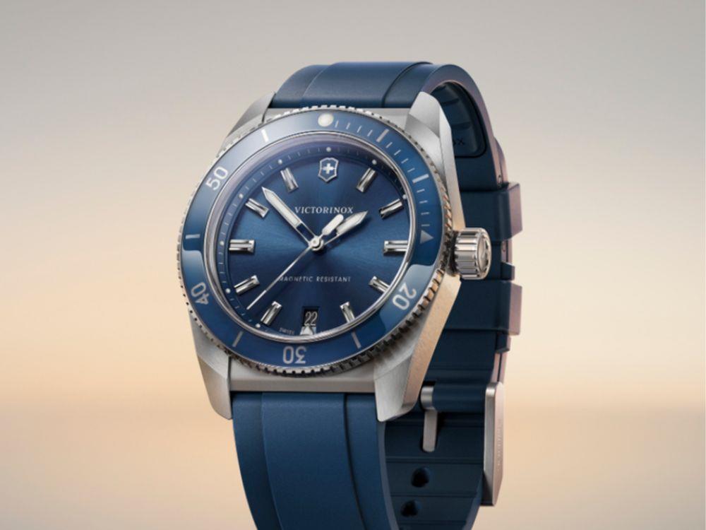 Montre à Quartz Victorinox Maverick, Acier Inoxydable 316L, Bleu, 39 mm, V242094