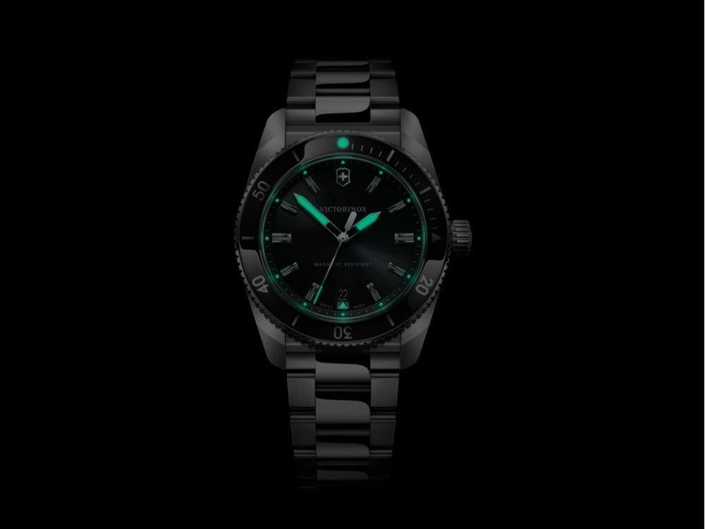Montre à Quartz Victorinox Maverick, Acier Inoxydable 316L, Noir, 39 mm, V242097