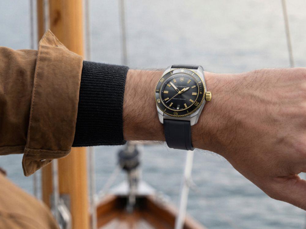 Montre à Quartz Victorinox Maverick SS/IPG, Noir, 39 mm, V242099