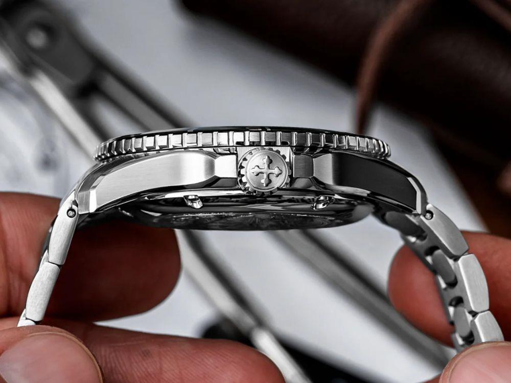 Montre Automatique Venezianico Nereide, 42 mm, Bordeaux, 3321513C