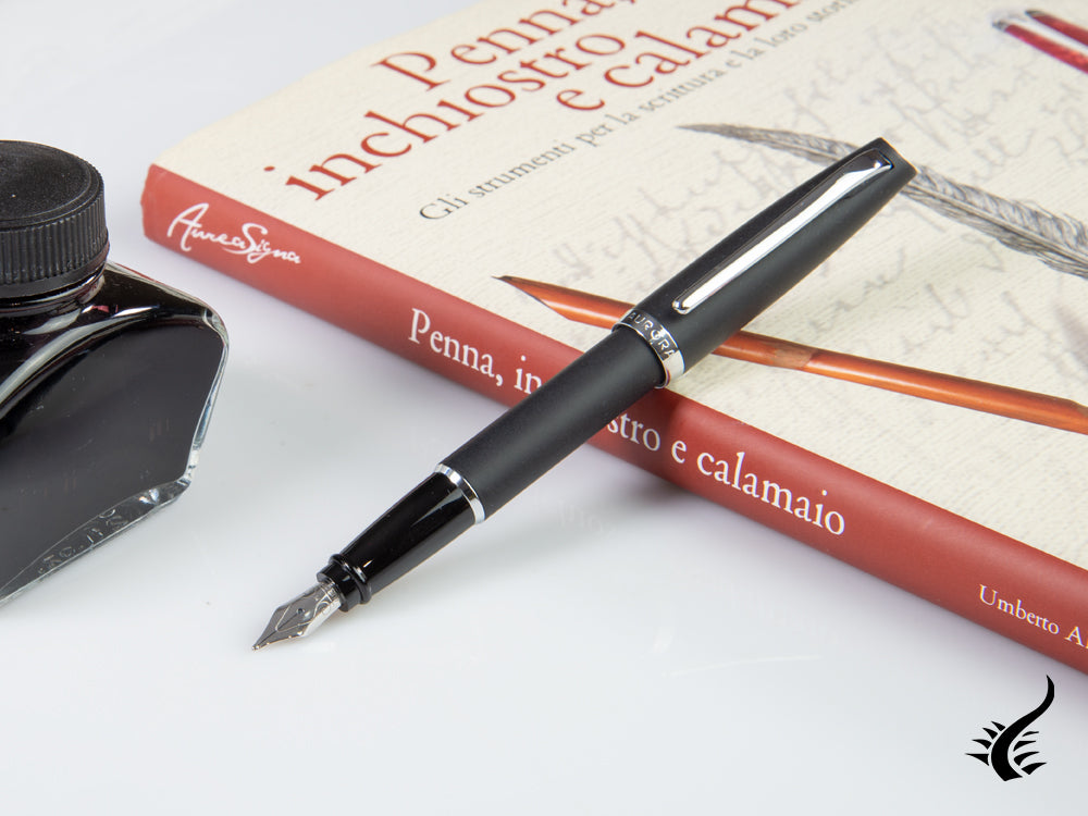 Stylo Plume Aurora Style, Résine Noire, Attributs chromés, E20N