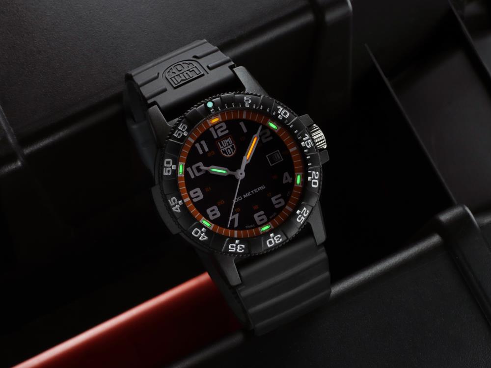 Montre à Quartz Luminox Sea Turtle, Orange, CARBONOX™, 44 mm, XS.0329.1
